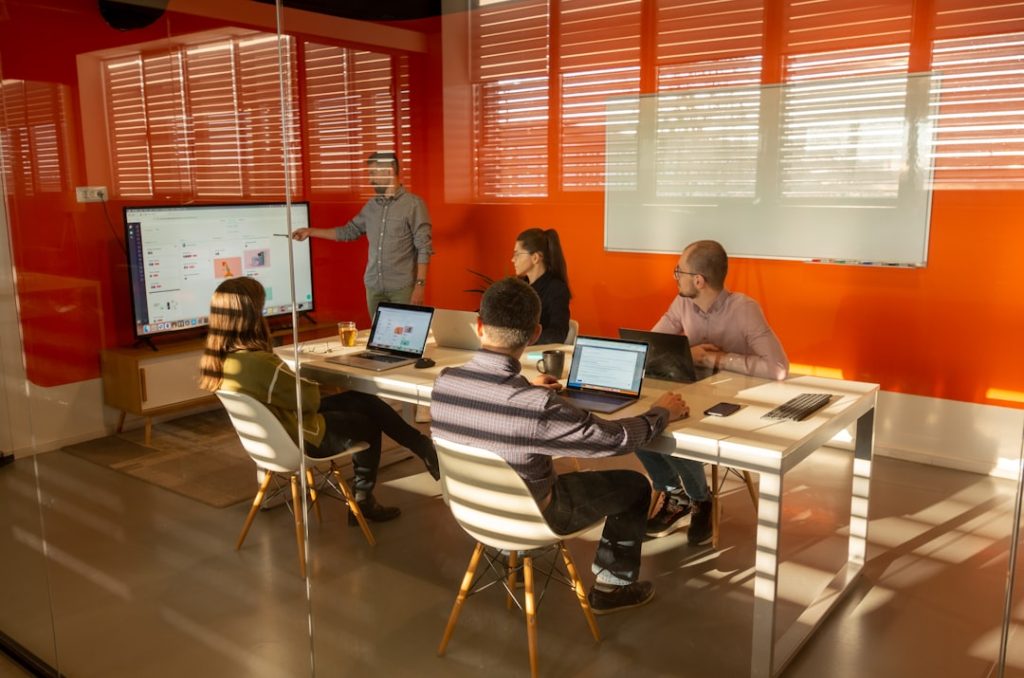 découvrez les meilleures pratiques et outils de gestion de projet pour planifier, organiser et réussir vos projets efficacement.