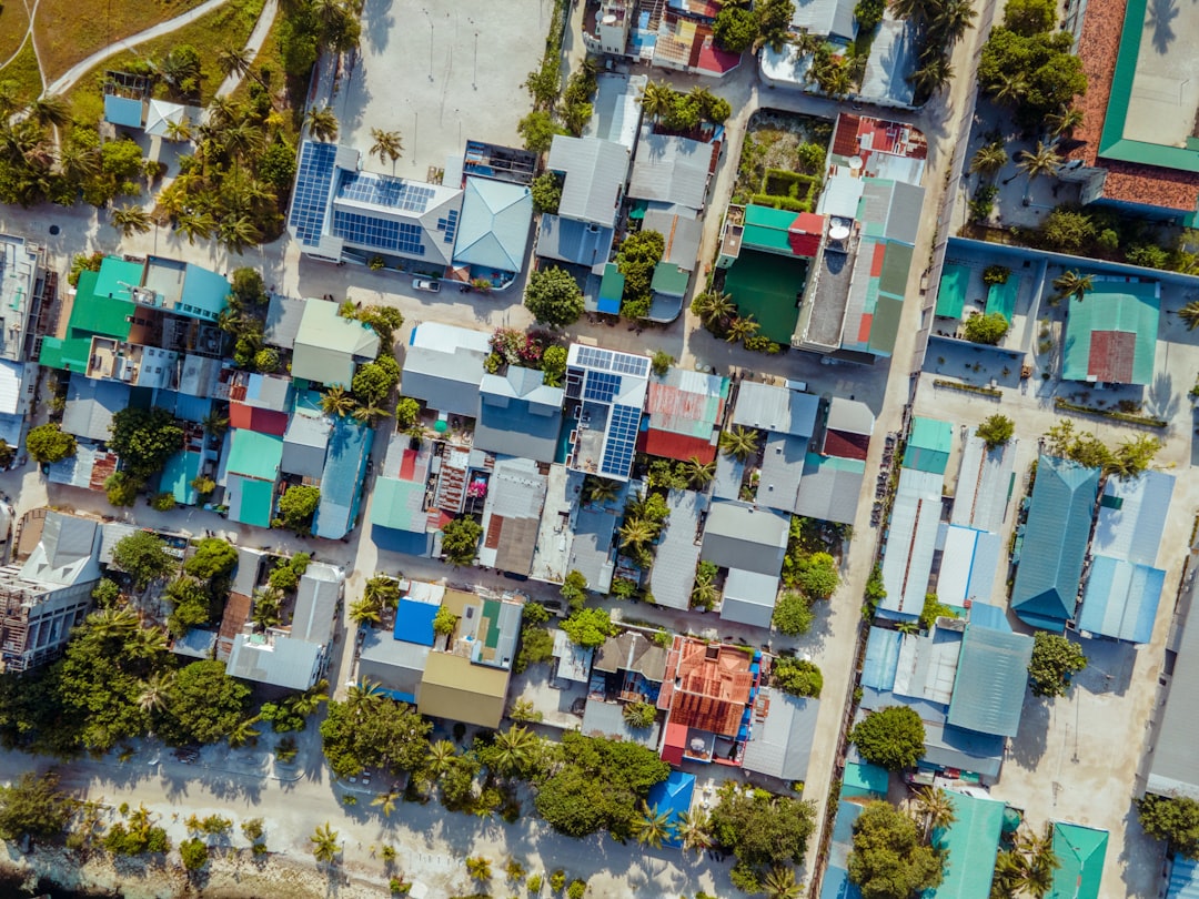 découvrez les quartiers à éviter pour un séjour ou un investissement en toute sécurité. conseils et informations pour bien choisir votre emplacement.