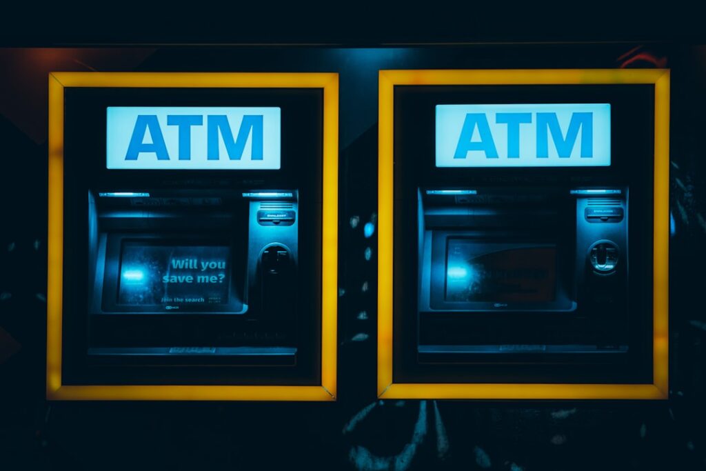découvrez nos services bancaires personnalisés pour gérer vos comptes, effectuer vos transactions en toute sécurité et atteindre vos objectifs financiers facilement.