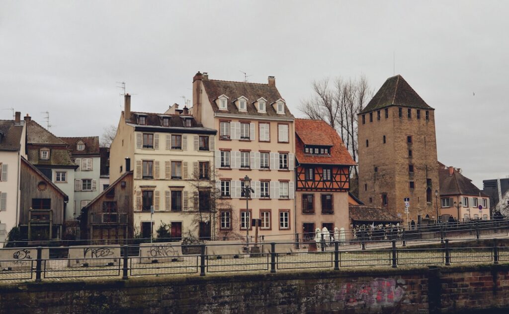 découvrez les quartiers à éviter à strasbourg pour garantir votre sécurité lors de votre visite ou installation.